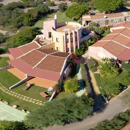 Il Borgo Di Porto Corallo 3*