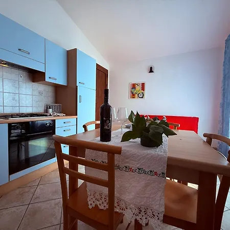 Ξενοδοχείο με διαμερίσματα Il Borgo Di Porto Corallo 3*