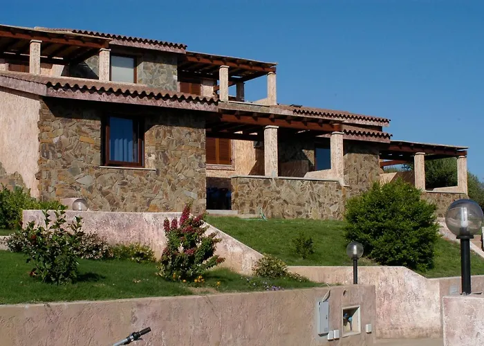 Il Borgo Di Porto Corallo アパートホテル