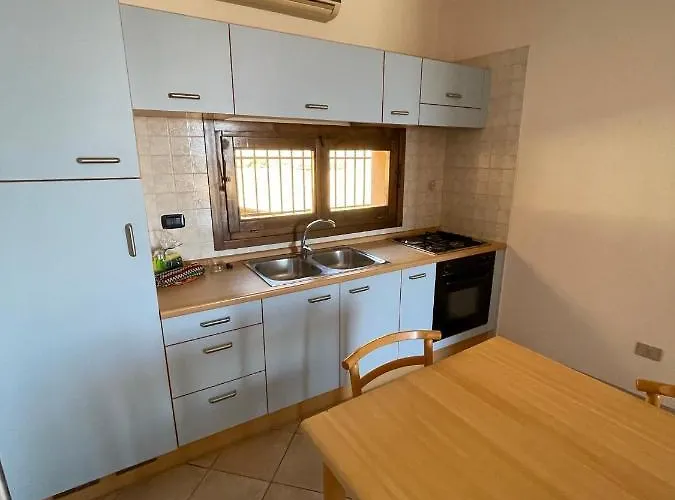 Il Borgo Di Porto Corallo