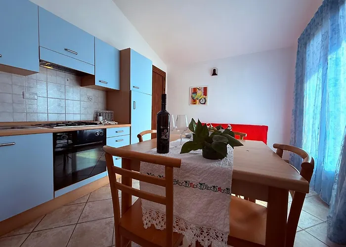 アパートホテル Il Borgo Di Porto Corallo 3*