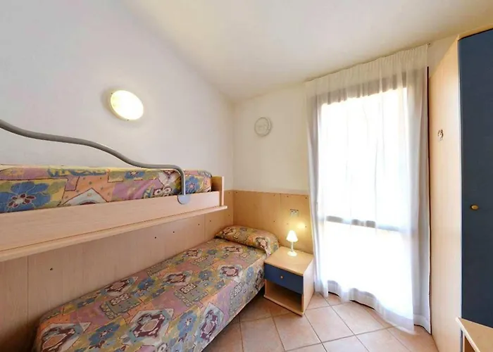 Il Borgo Di Porto Corallo Aparthotel 3*