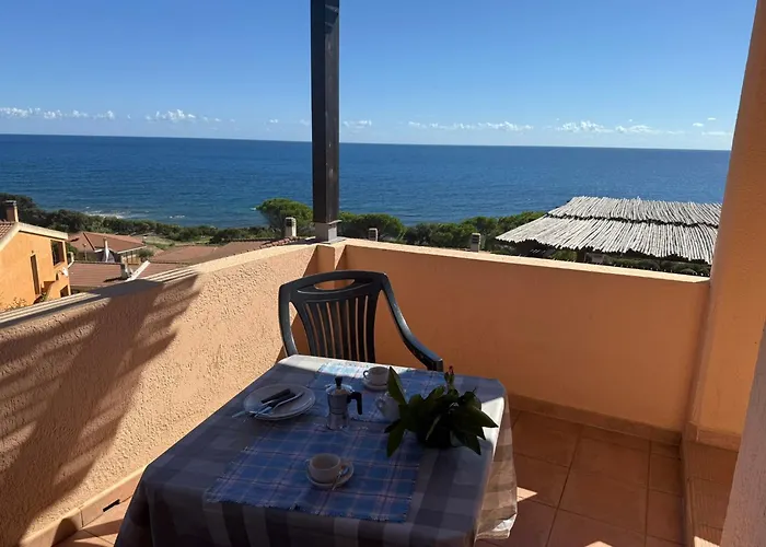 Il Borgo Di Porto Corallo