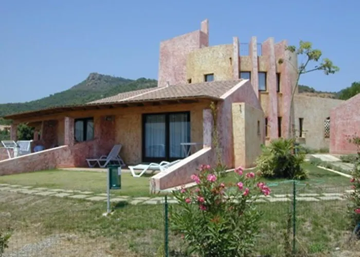 Aparthotel Il Borgo Di Porto Corallo