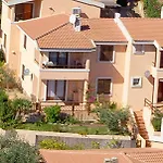 Il Borgo Di Porto Corallo 4*
