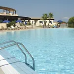 Il Borgo Di Porto Corallo