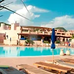 Ξενοδοχείο με διαμερίσματα Il Borgo Di Porto Corallo Villaputzu