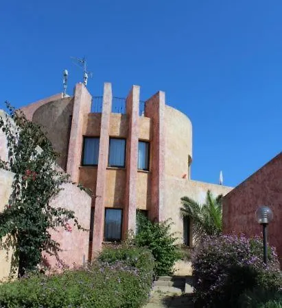 Il Borgo Di Porto Corallo Aparthotel *
