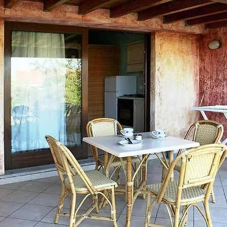 Il Borgo Di Porto Corallo Lägenhetshotell