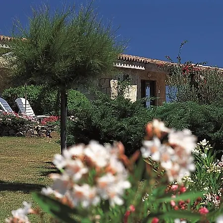 Il Borgo Di Porto Corallo Lägenhetshotell