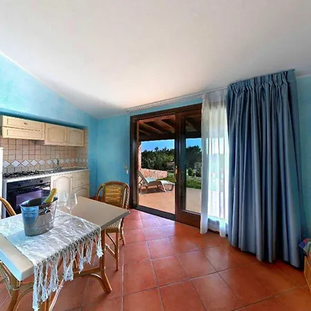 Lägenhetshotell Il Borgo Di Porto Corallo
