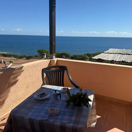 Il Borgo Di Porto Corallo