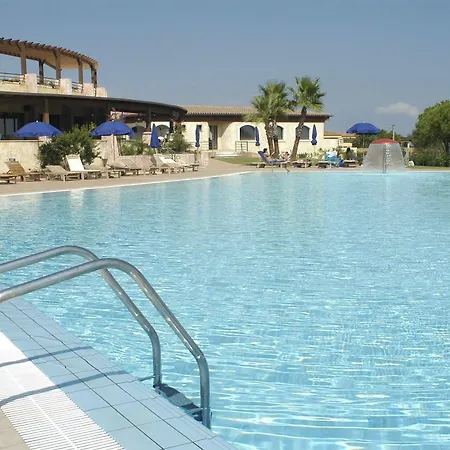 Aparthotel Il Borgo Di Porto Corallo *