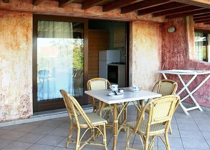 Il Borgo Di Porto Corallo Apart Otel