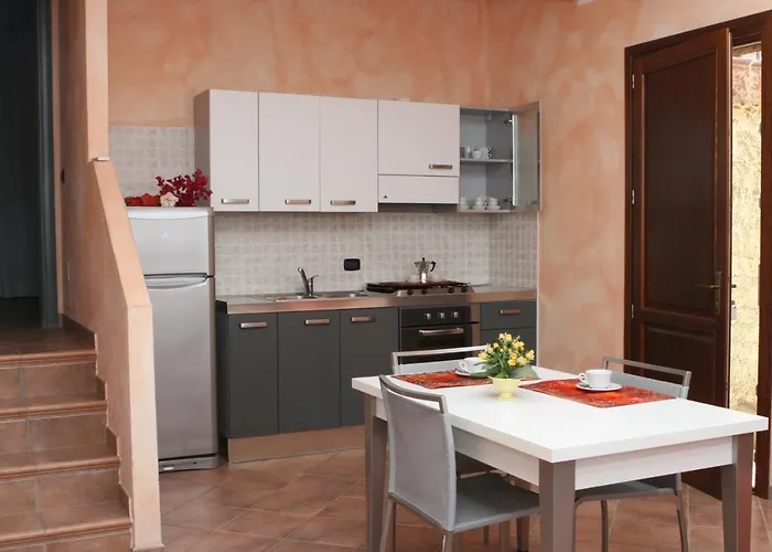 Il Borgo Di Porto Corallo