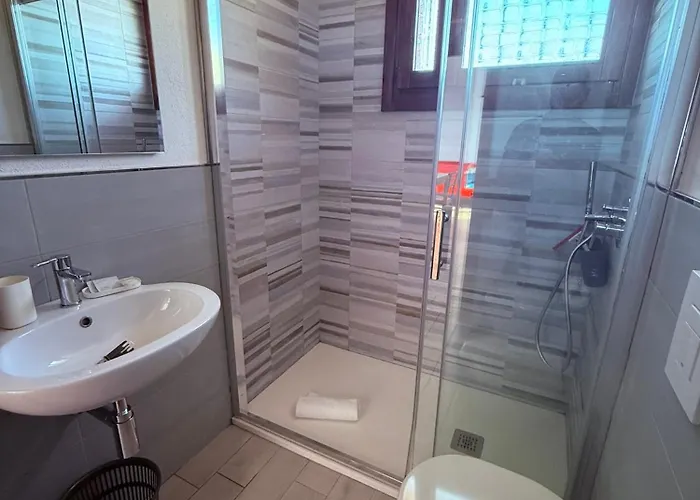 Il Borgo Di Porto Corallo 3* וילאפוצו