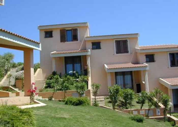 Aparthotel Il Borgo Di Porto Corallo